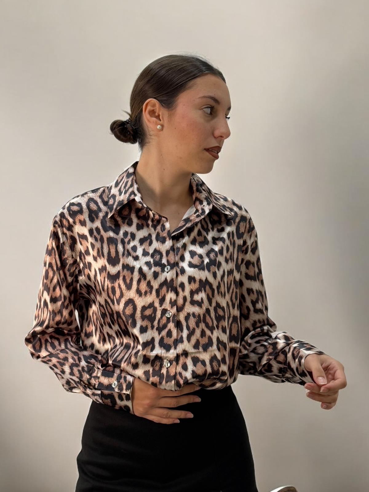 CAMISA LEOPARDO SATEN