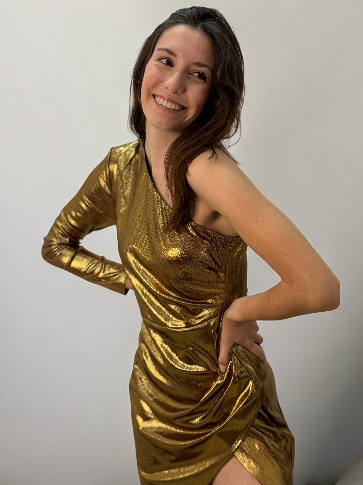 VESTIDO ASIMETRICO BRILLO