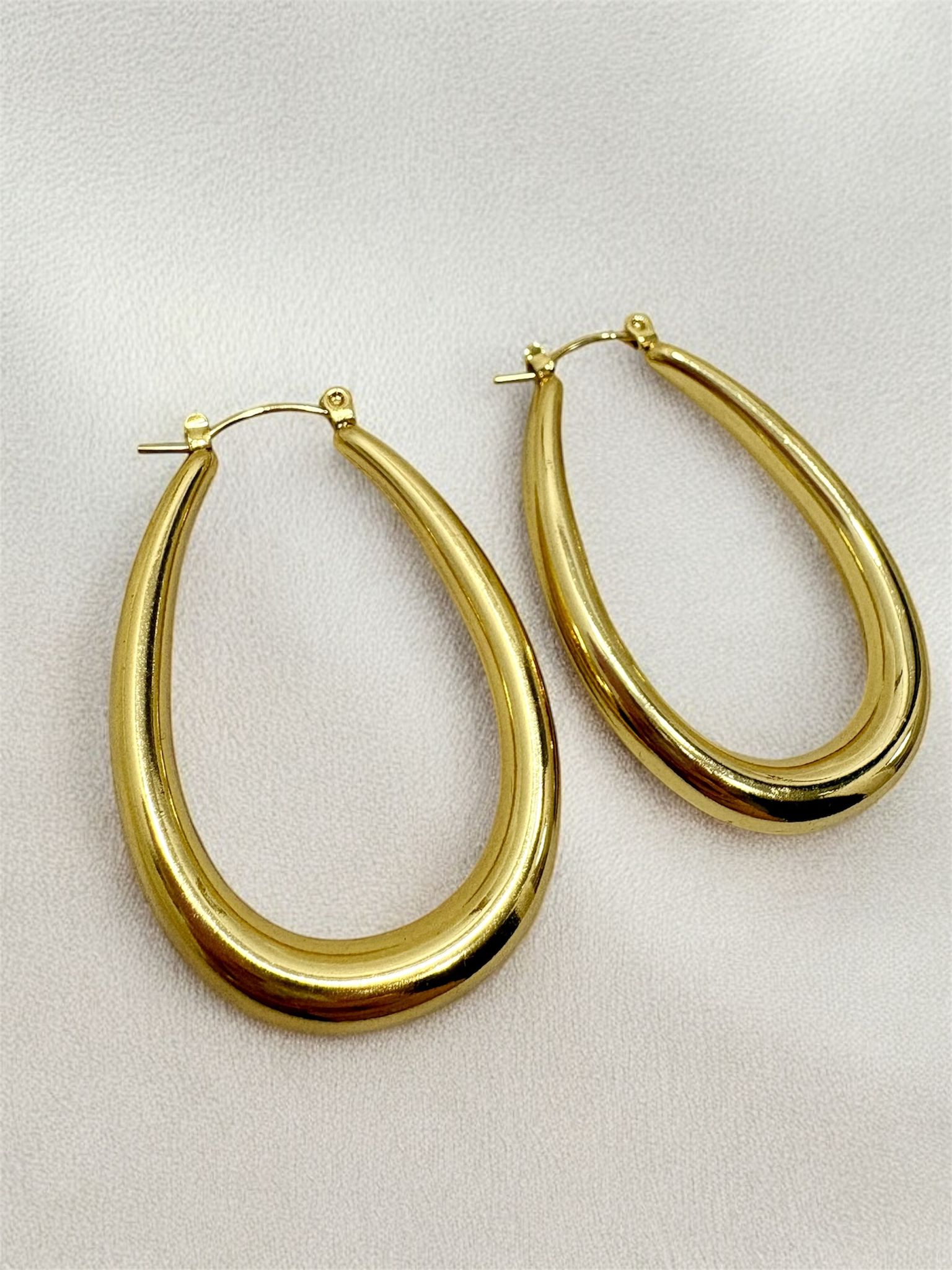 PENDIENTES OVAL