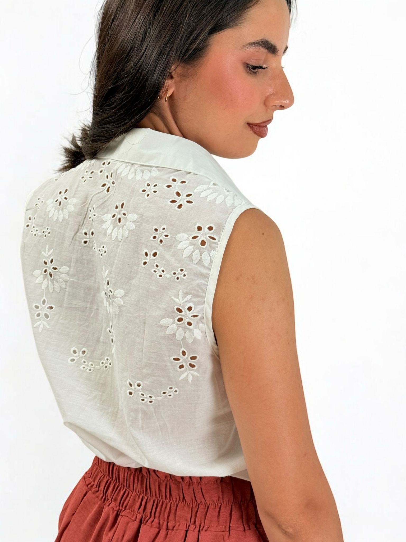 CAMISA PERFORADA MANGA 2