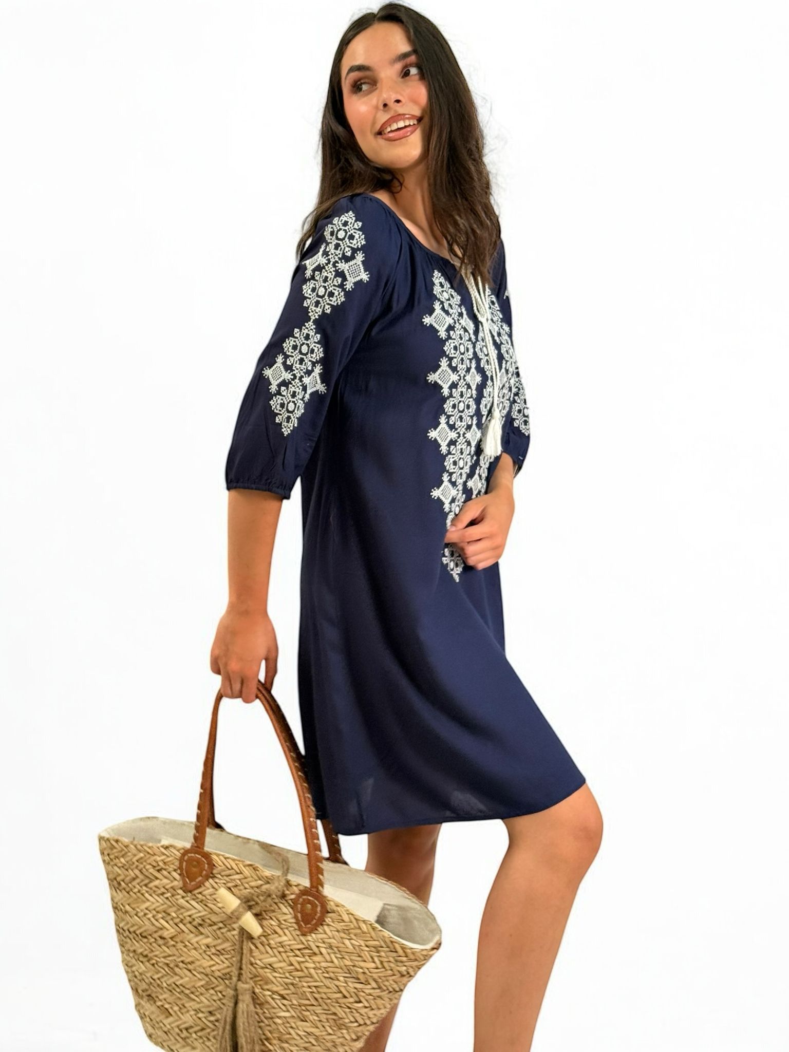 VESTIDO BORDADOS 2
