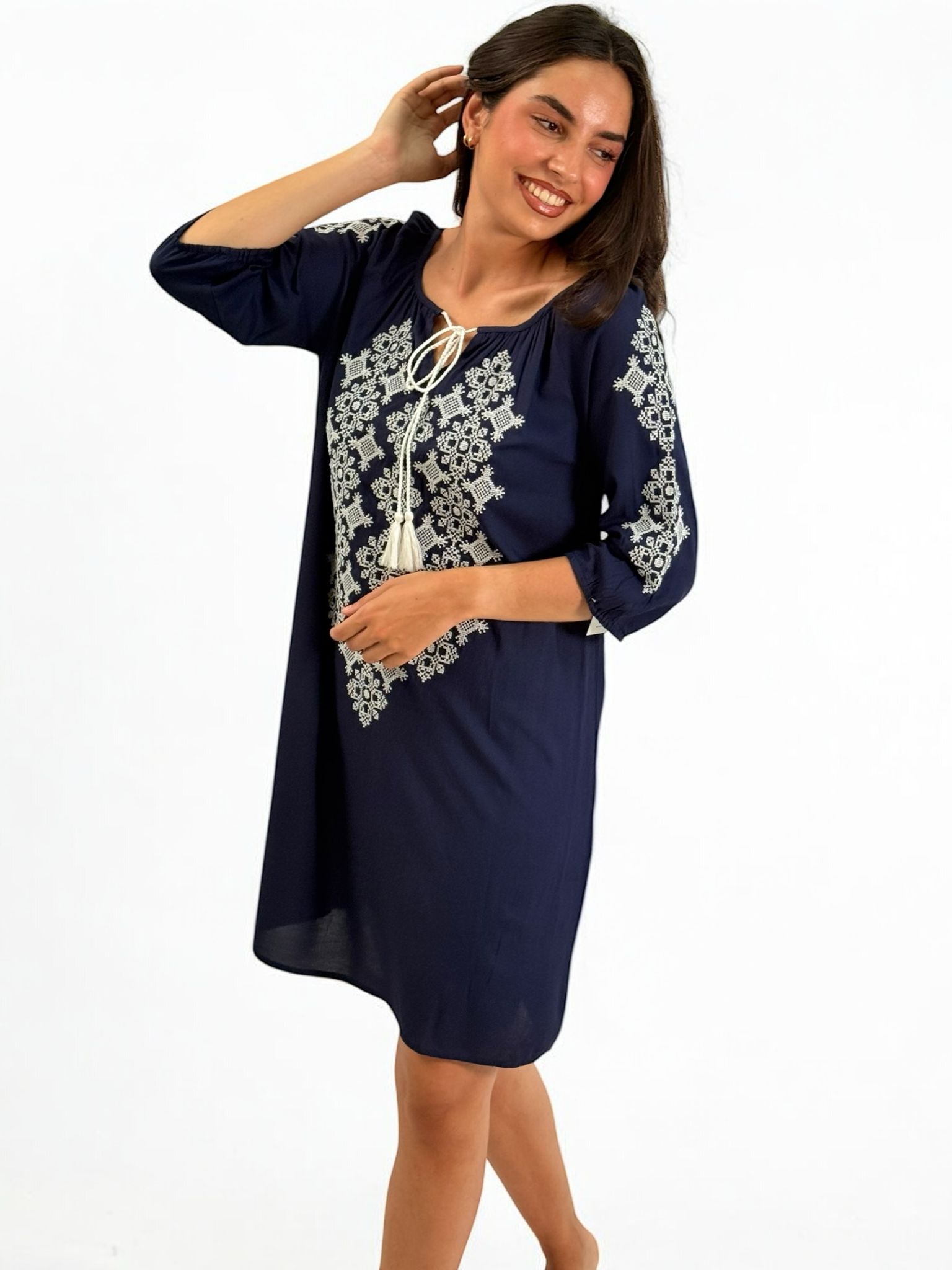 VESTIDO BORDADOS