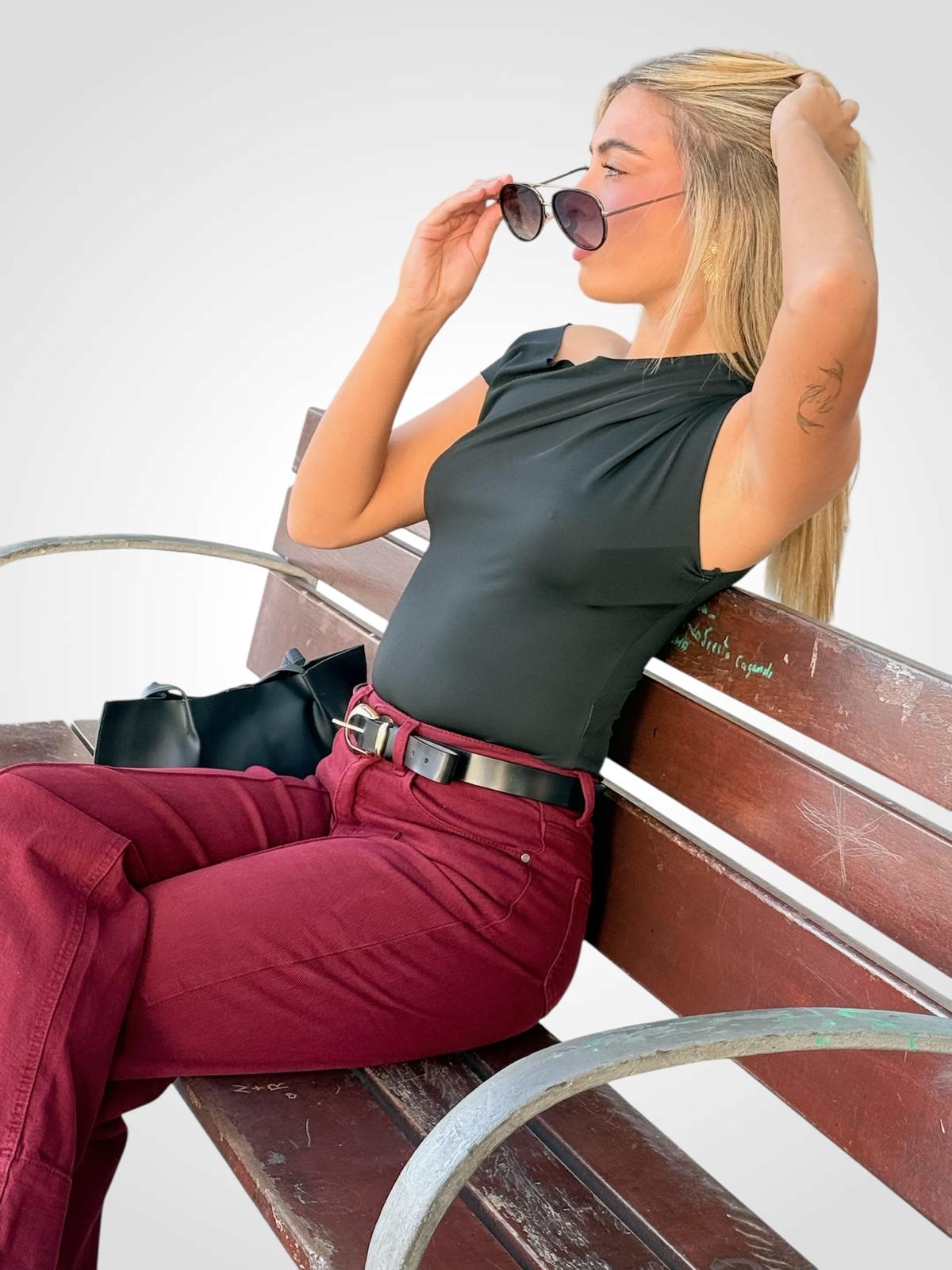 Body Pliegues color negro