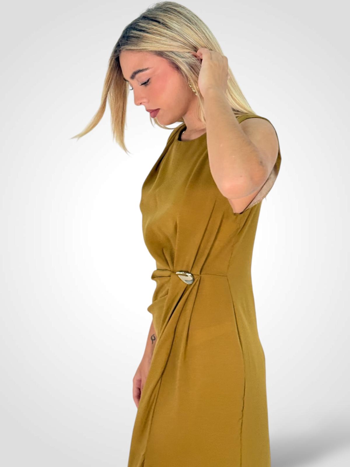 VESTIDO CAMEL DETALLES