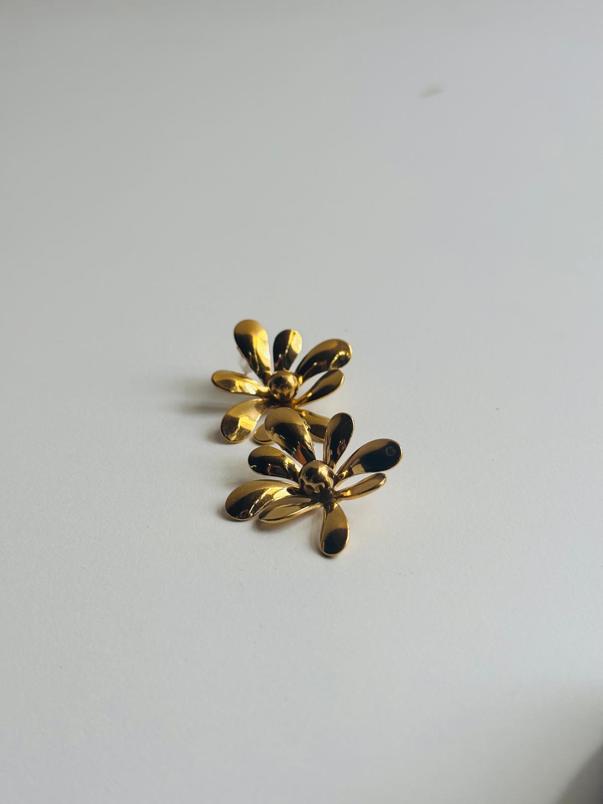 PENDIENTES PETALOS