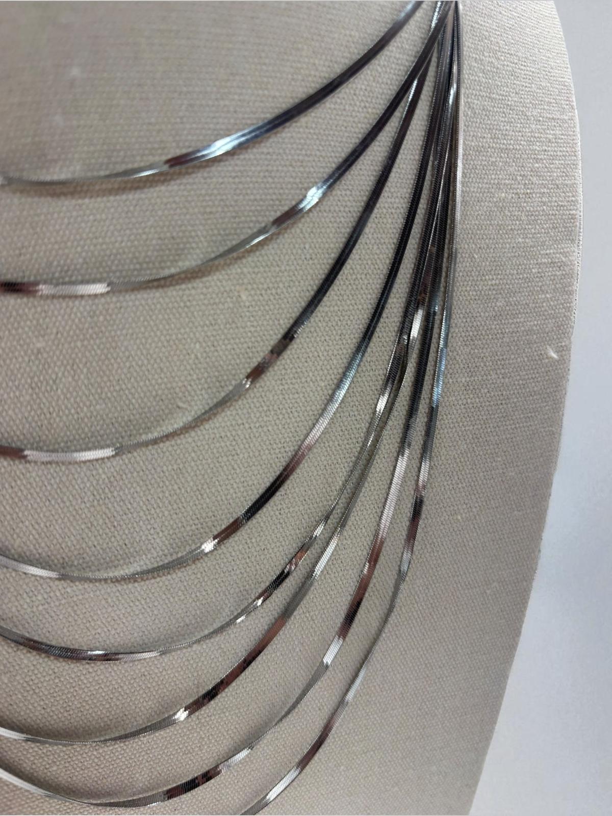 Collar Plata de acero - detalle