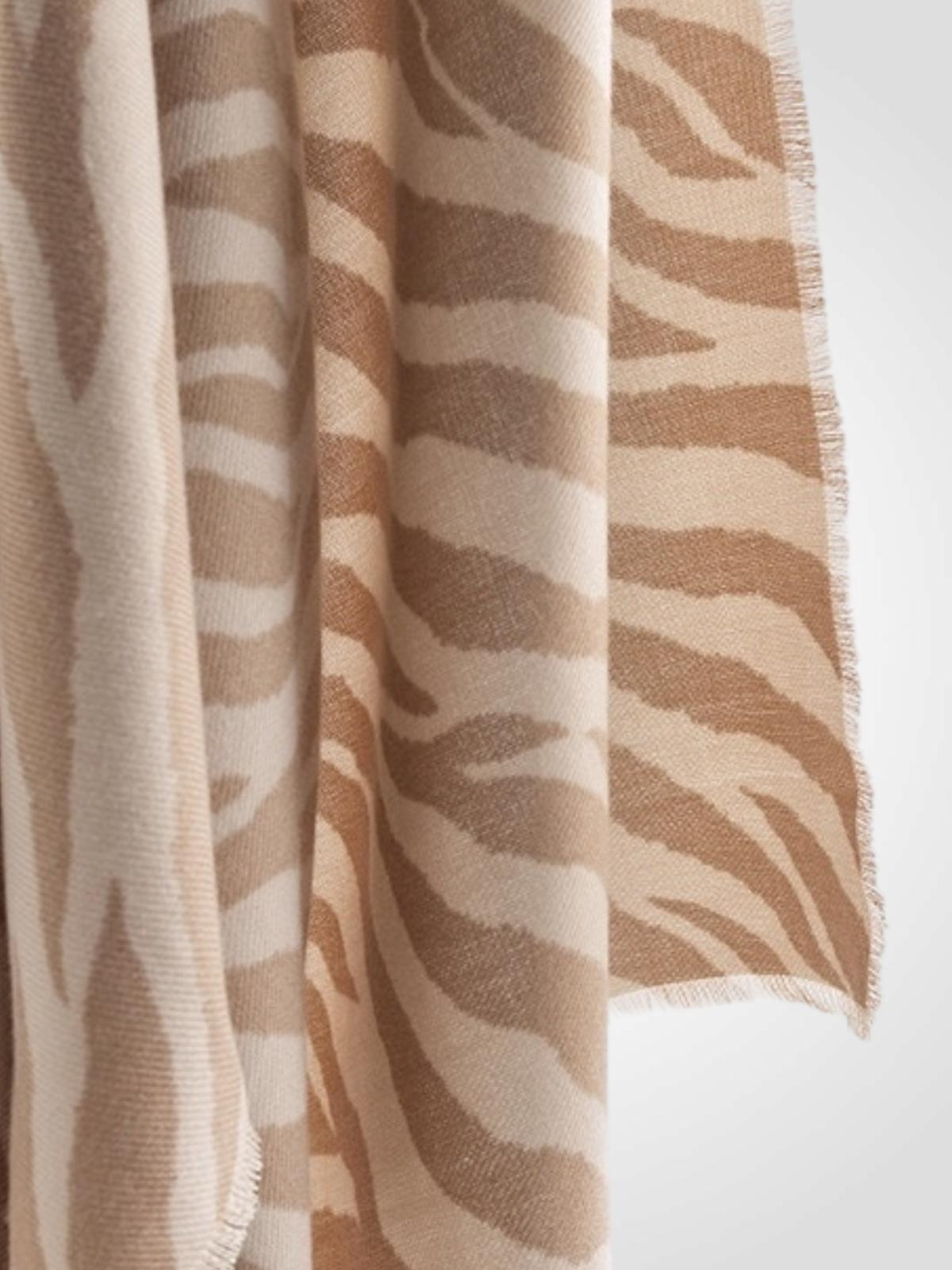 BUFANDA CEBRA 62X190